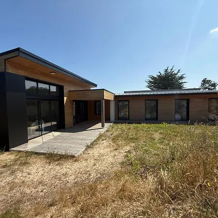 Ferienhaus Californienne, Bord De Saint-Germain-sur-Ay